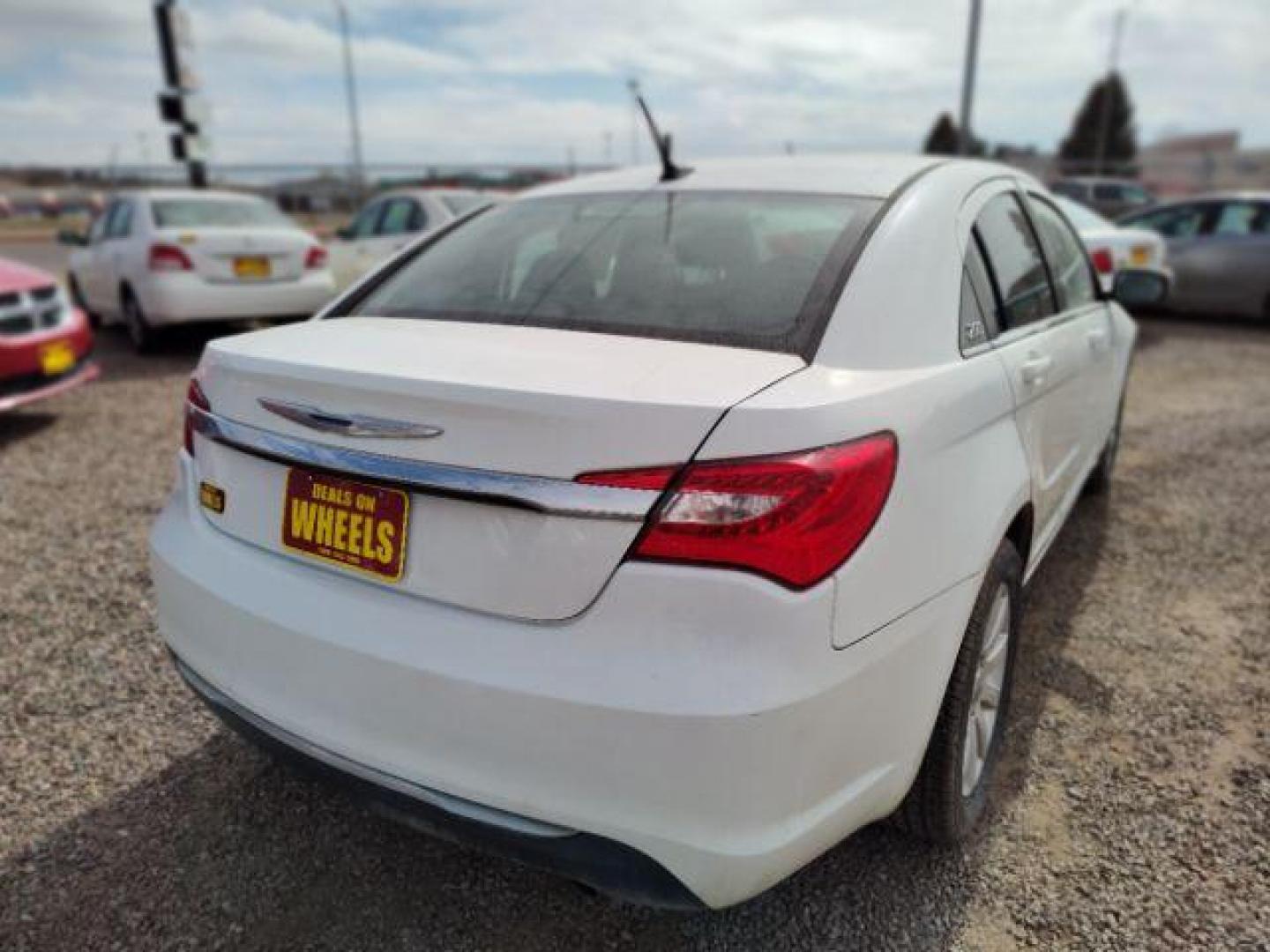 2013 Chrysler 200 Touring (1C3CCBBB3DN) with an 2.4L L4 DOHC 16V engine, 6-Speed Automatic transmission, located at 4801 10th Ave S,, Great Falls, MT, 59405, (406) 564-1505, 0.000000, 0.000000 - Photo#4