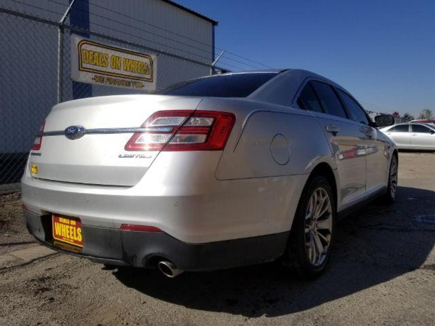 2013 Ingot Silver Metallic Ford Taurus Limited FWD (1FAHP2F84DG) with an 3.5L V6 DOHC 24V engine, 6-Speed Automatic transmission, located at 1800 West Broadway, Missoula, 59808, (406) 543-1986, 46.881348, -114.023628 - Photo#4