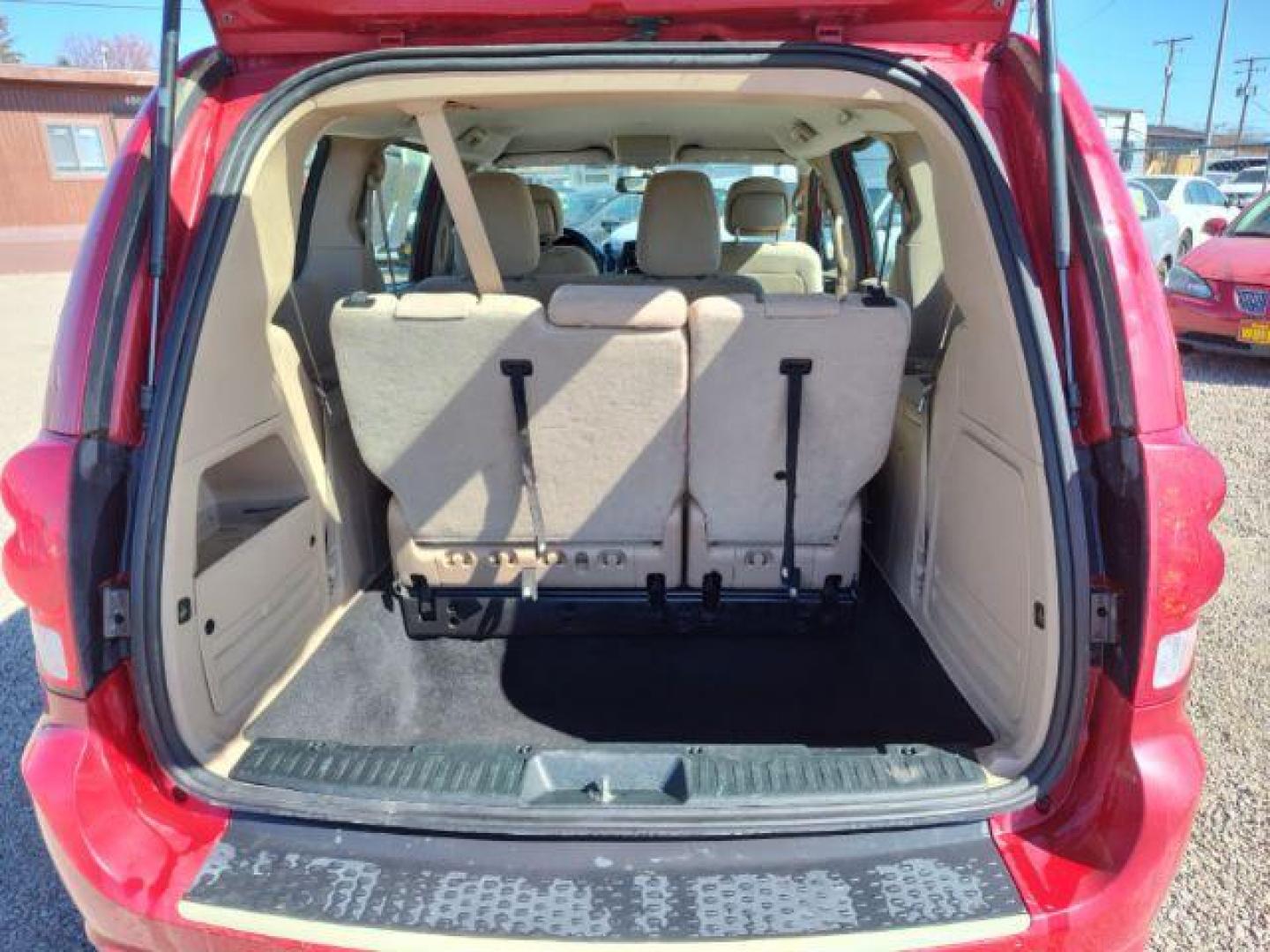 2014 Dodge Grand Caravan SE (2C4RDGBG2ER) with an 3.6L V6 DOHC 24V engine, 6-Speed Automatic transmission, located at 4801 10th Ave S,, Great Falls, MT, 59405, (406) 564-1505, 0.000000, 0.000000 - Photo#13