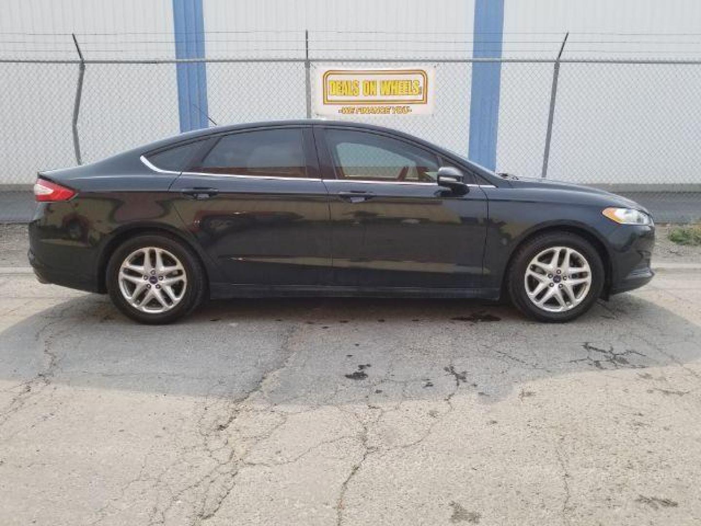 2014 Ford Fusion SE (3FA6P0H70ER) with an 2.5L L4 DOHC 16V engine, located at 4801 10th Ave S,, Great Falls, MT, 59405, (406) 564-1505, 0.000000, 0.000000 - Photo#5