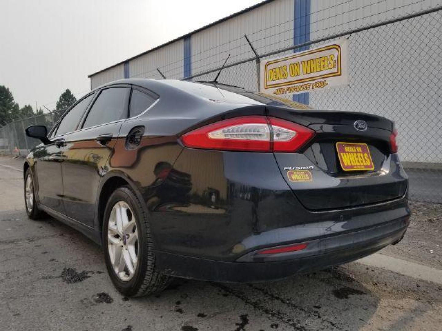 2014 Ford Fusion SE (3FA6P0H70ER) with an 2.5L L4 DOHC 16V engine, located at 4801 10th Ave S,, Great Falls, MT, 59405, (406) 564-1505, 0.000000, 0.000000 - Photo#3