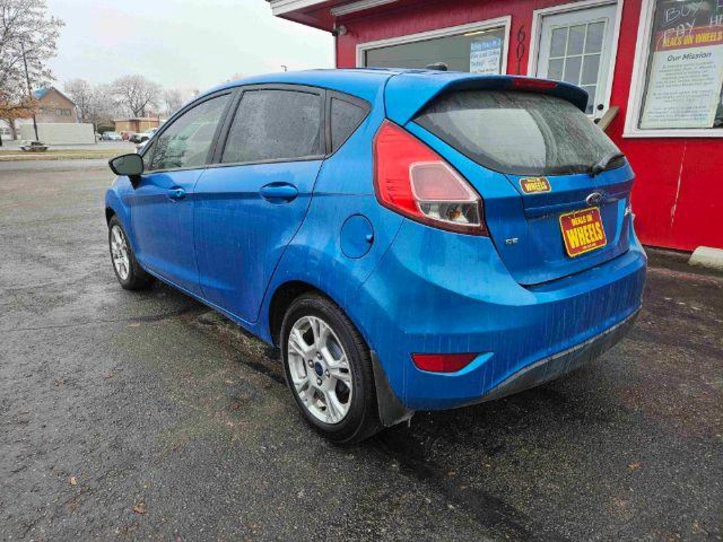 2015 Ford Fiesta SE Hatchback (3FADP4EJ6FM) with an 1.6L L4 DOHC 16V engine, located at 601 E. Idaho St., Kalispell, MT, 59901, 0.000000, 0.000000 - Photo#2